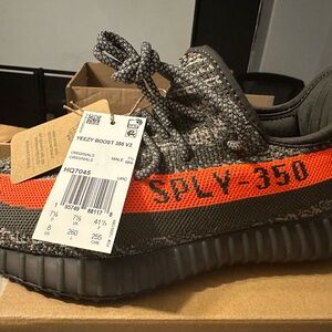 Brand New Yeezy Boost Sneaker Size 8 - Black